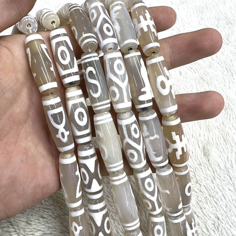 30mm White Tibentan 12 Pattern - Jewelry Making Store 评论和价格